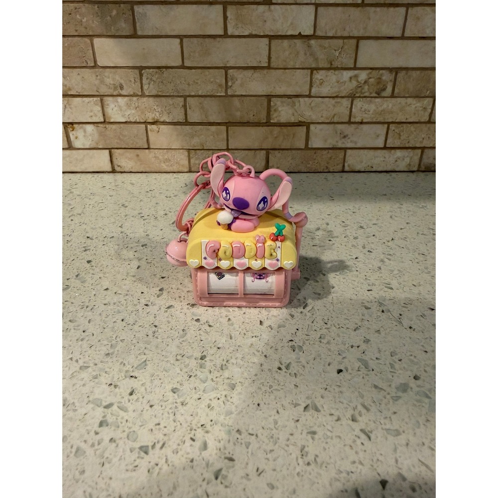 Disney Stitch "Dinner Party Collection" Machine Keychain